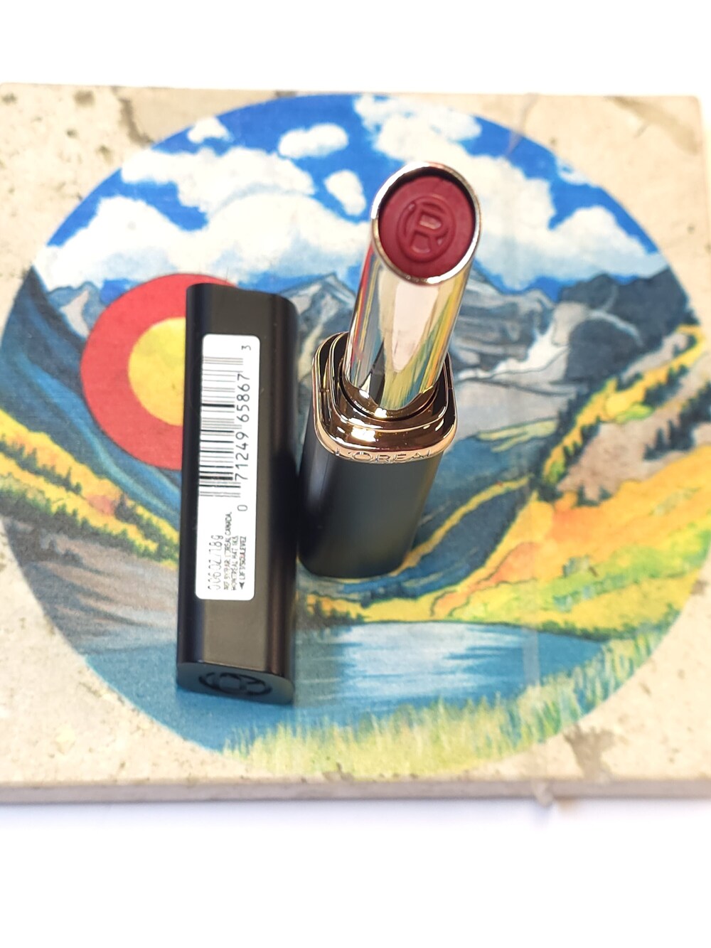 L'Oreal Colour Riche Intense Volume Matte - 203 Le Rouge Avant Garde